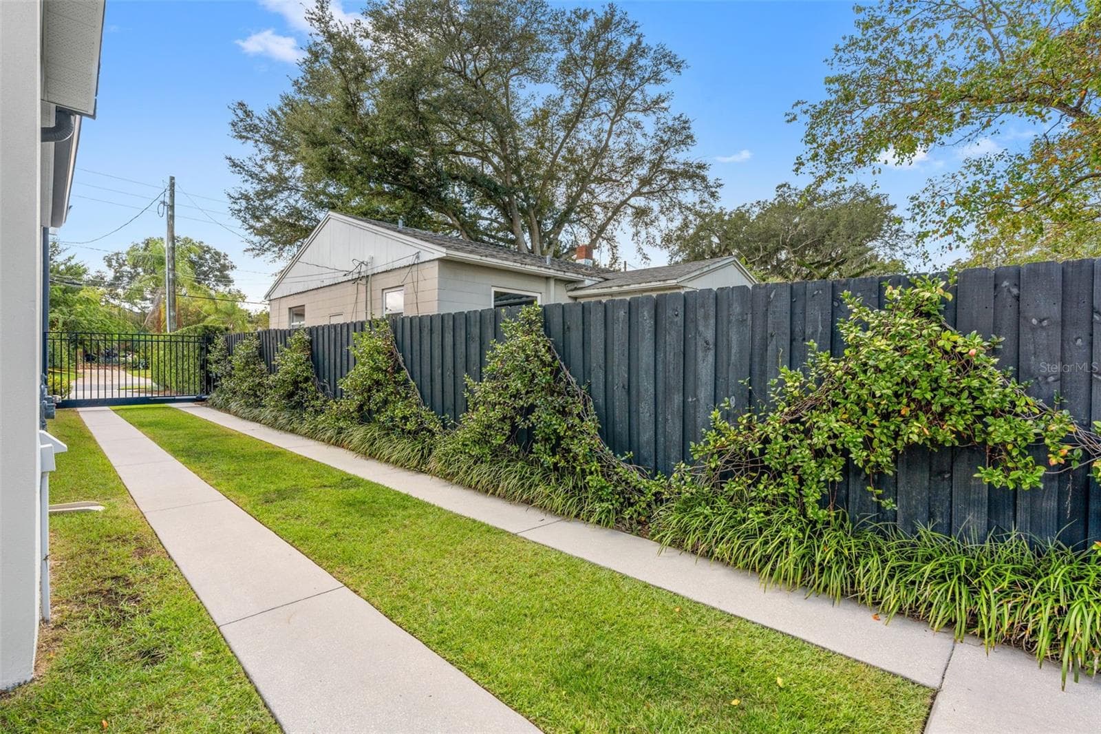 721 GOLFVIEW STREET — photo 42 of 46