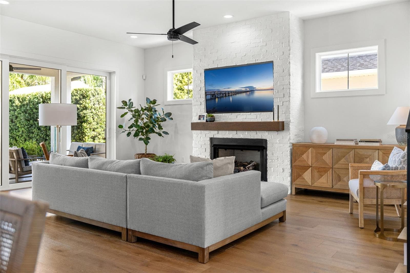 721 GOLFVIEW STREET — photo 14 of 46