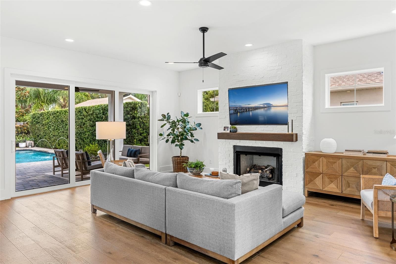 721 GOLFVIEW STREET — photo 15 of 46