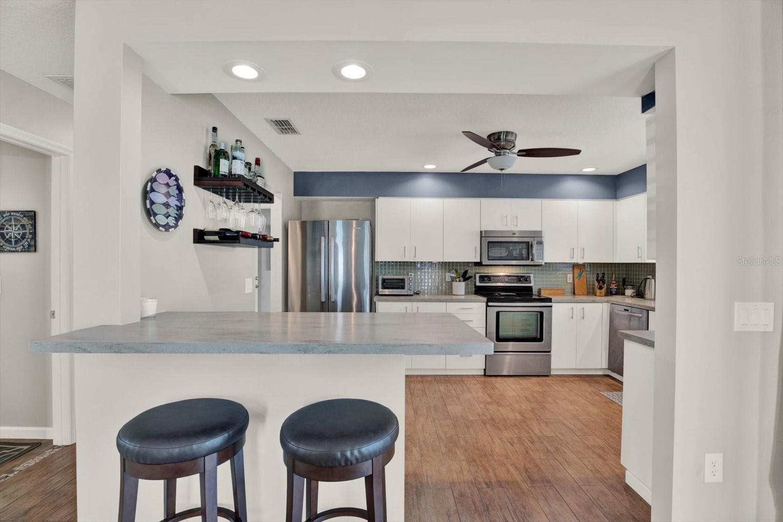 17613 ESPRIT DRIVE — photo 6 of 30