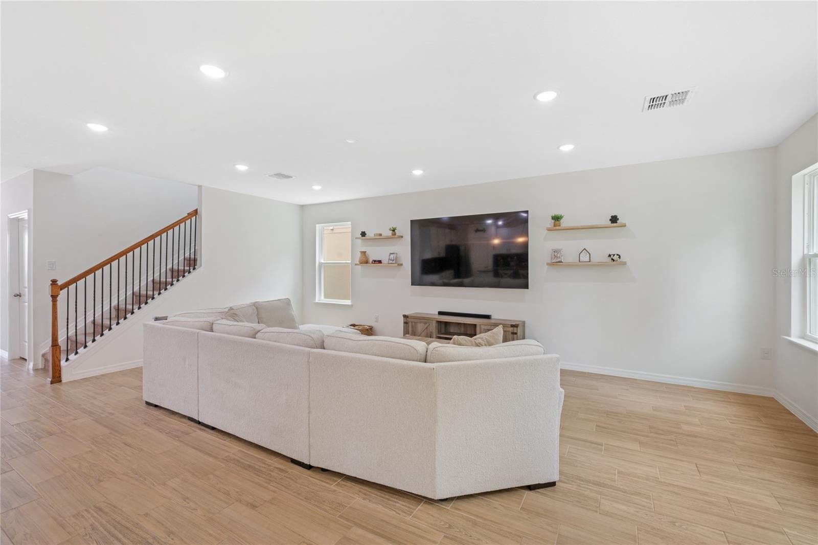 1137 BRADFORD RIDGE DRIVE — photo 9 of 35