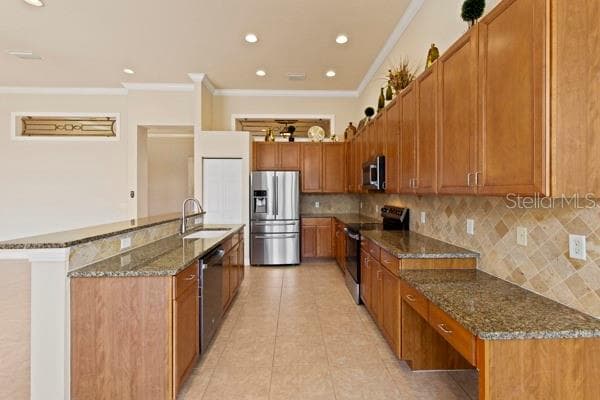 5044 SANDY BROOK CIRCLE — photo 13 of 39