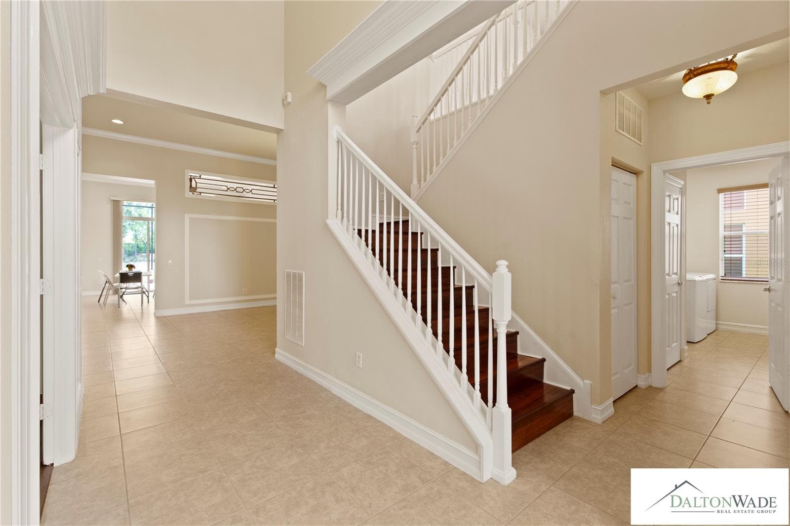 5044 SANDY BROOK CIRCLE — photo 8 of 39