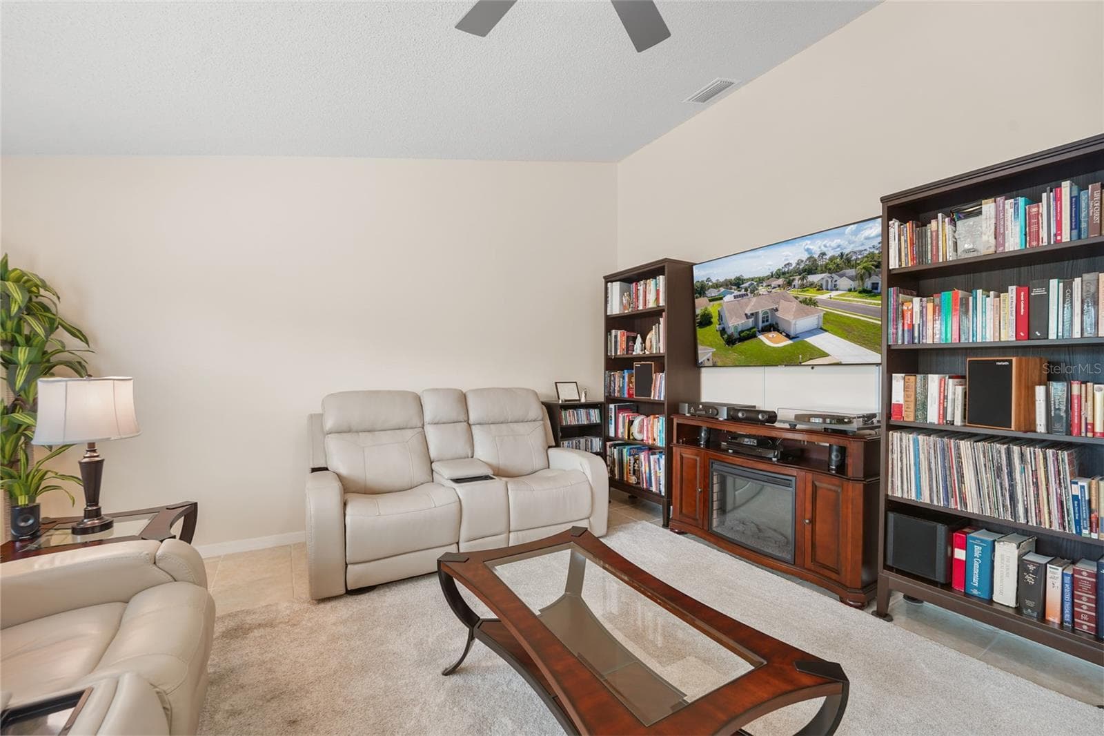 9110 FLAGSTICK LANE — photo 15 of 52