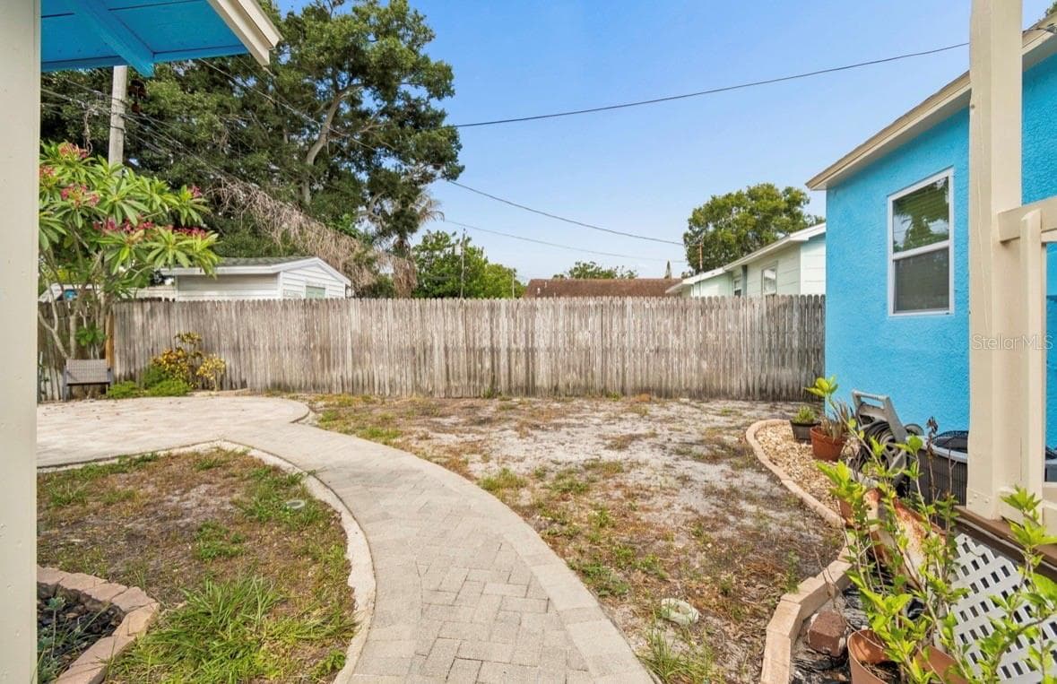 2120 43RD TERRACE — photo 36 of 51