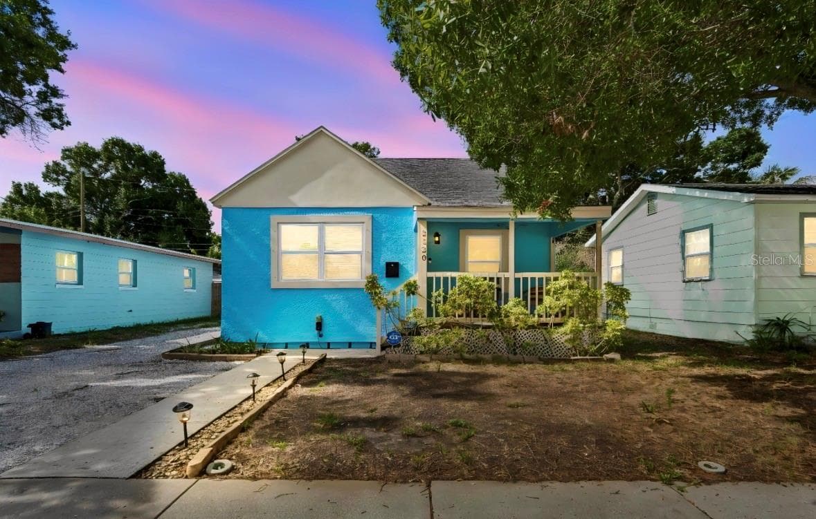 2120 43RD TERRACE — photo 1 of 51