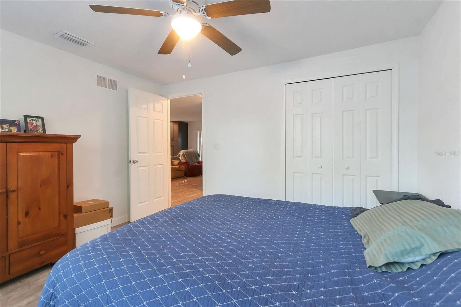 923 OXFORD STREET — photo 9 of 13