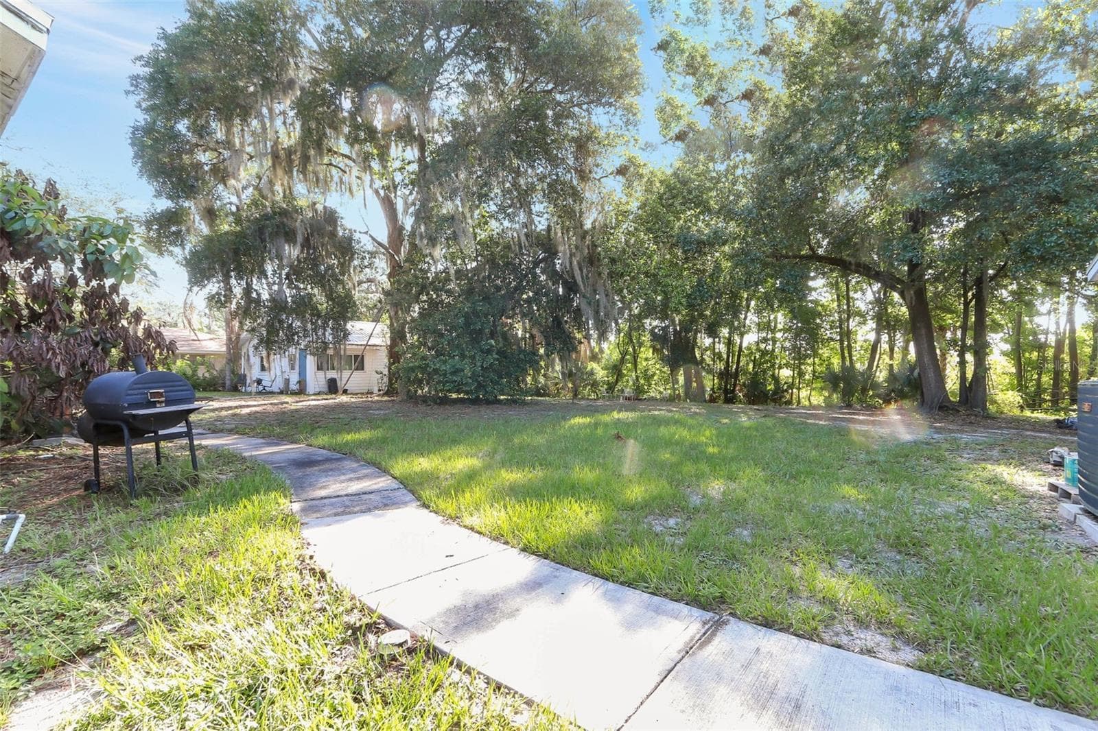 923 OXFORD STREET — photo 13 of 13