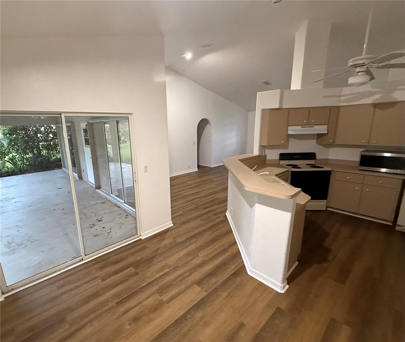3500 PRICE BOULEVARD — photo 11 of 25