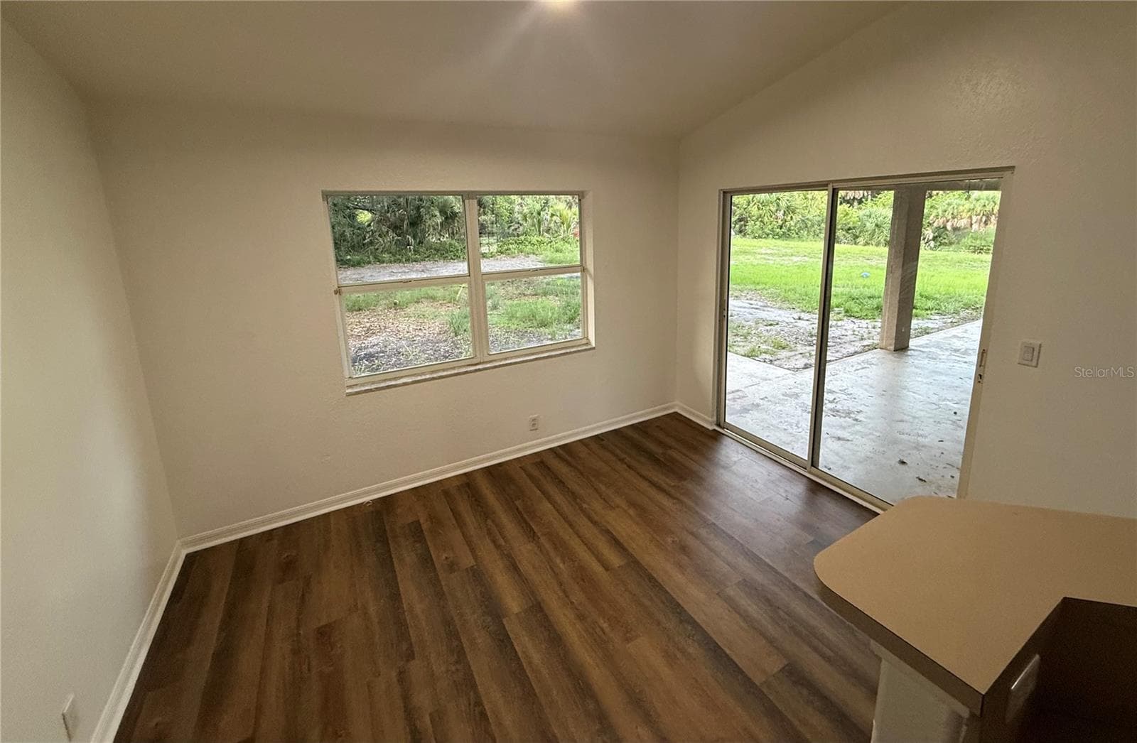 3500 PRICE BOULEVARD — photo 8 of 25