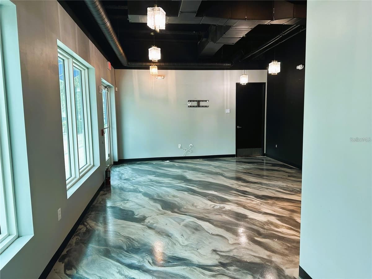 1100 CLEVELAND STREET — photo 4 of 18