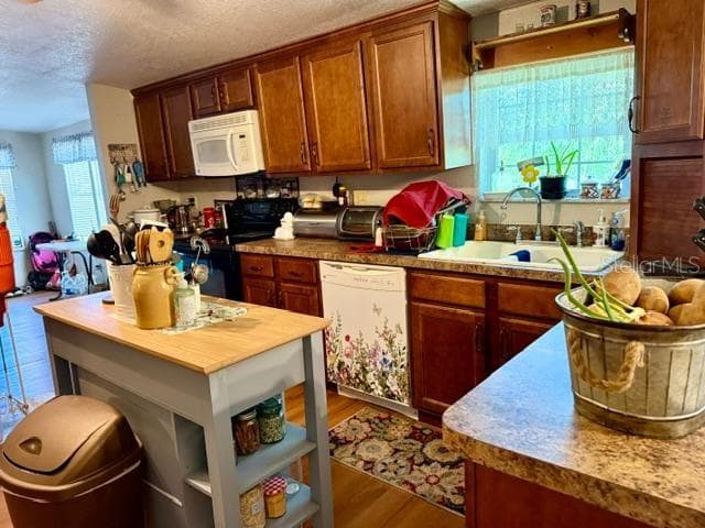 11340 SW 28TH WAY — photo 7 of 37