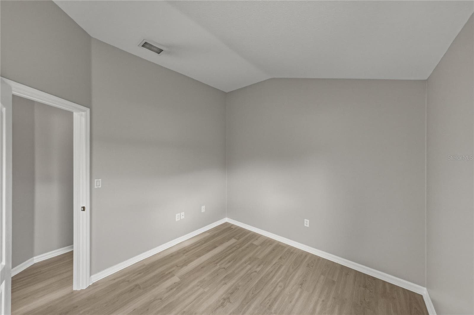 623 STRAW LAKE DRIVE — photo 40 of 62