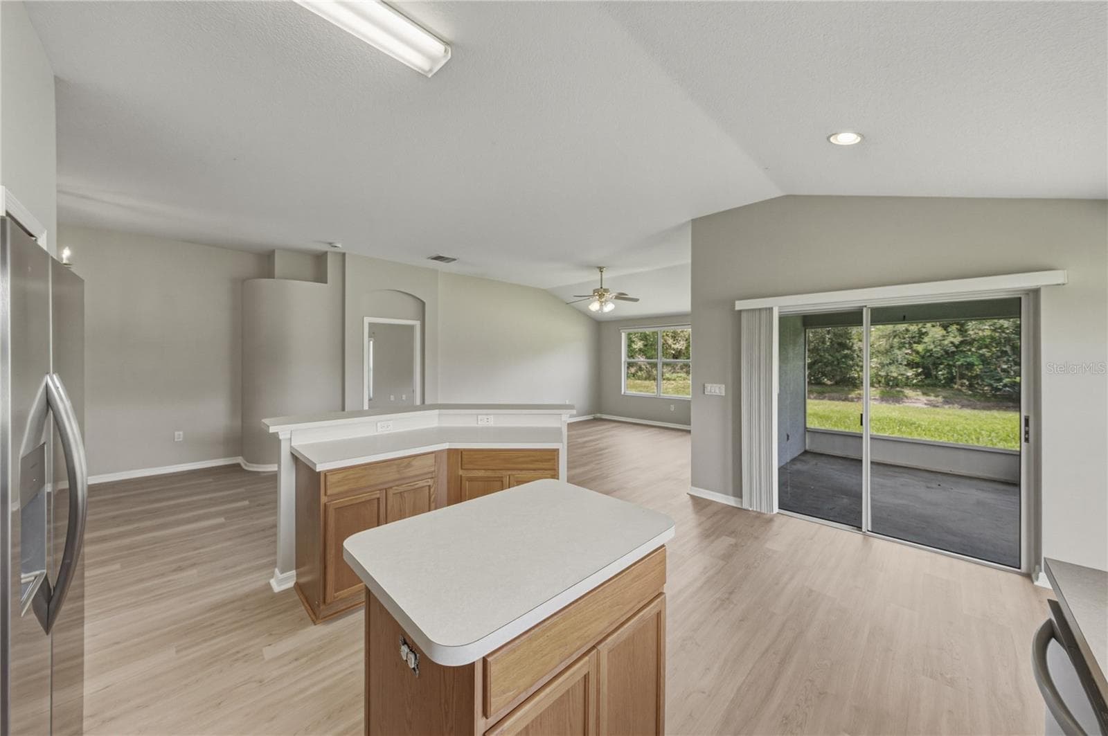 623 STRAW LAKE DRIVE — photo 18 of 62