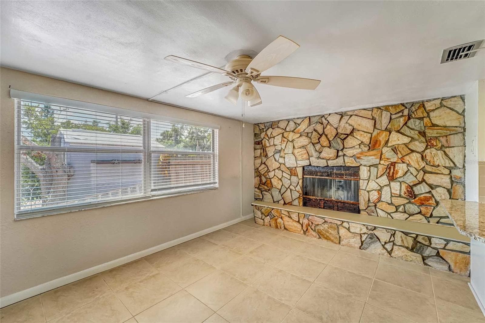 8542 BETTY STREET — photo 20 of 32