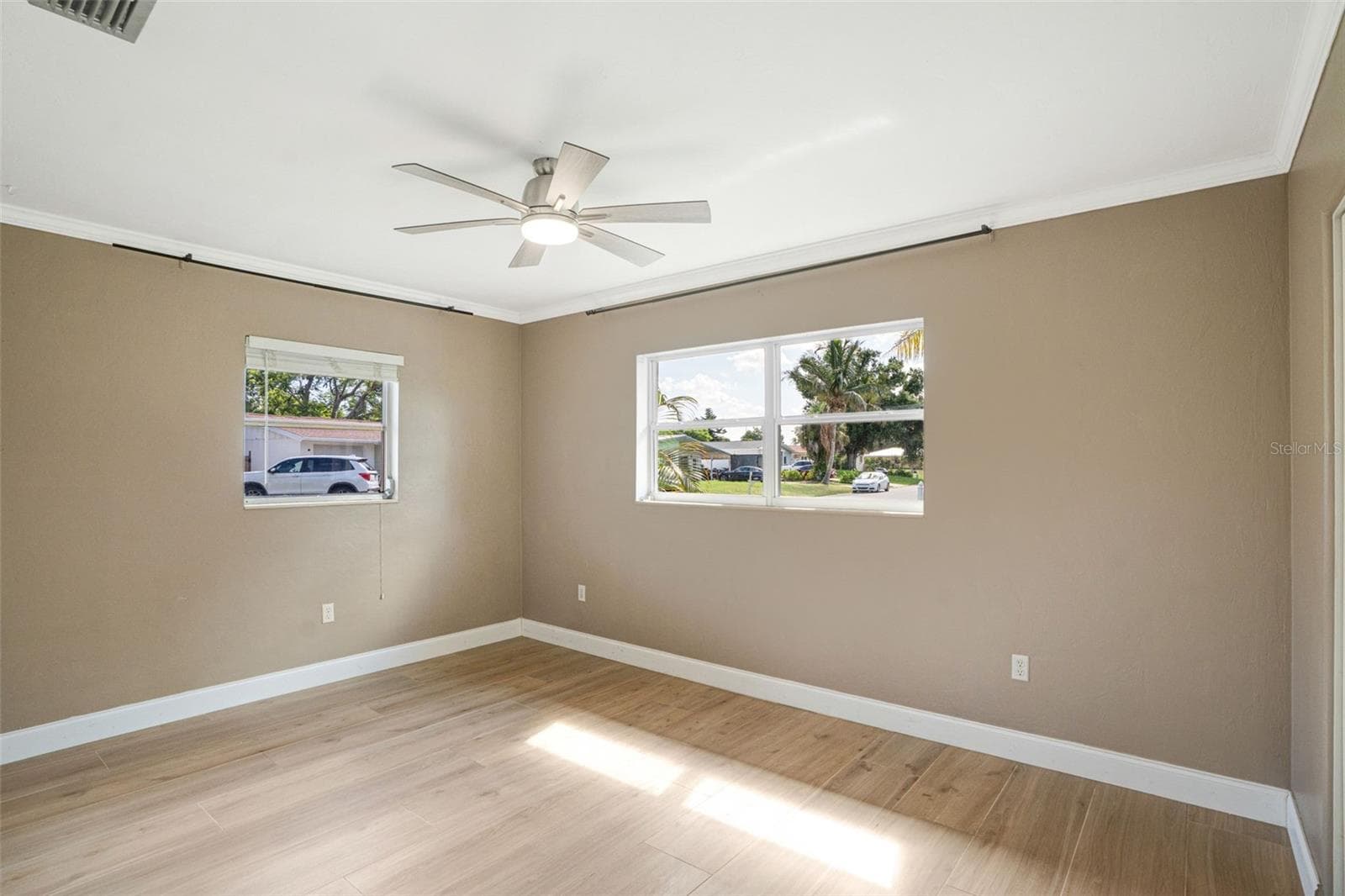 4200 DES PLAINES DRIVE — photo 24 of 32