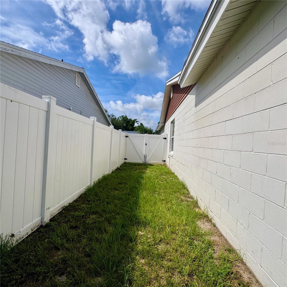 726 STILLVIEW CIRCLE — photo 44 of 44