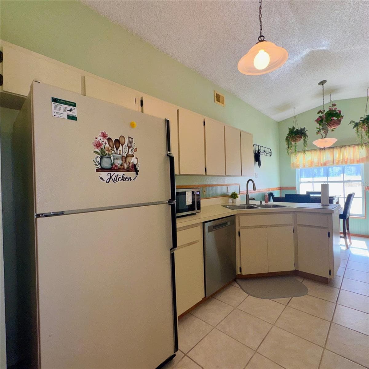 726 STILLVIEW CIRCLE — photo 16 of 44