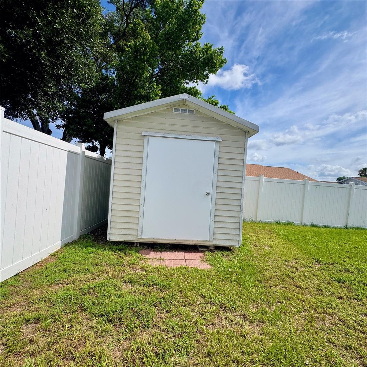 726 STILLVIEW CIRCLE — photo 42 of 44