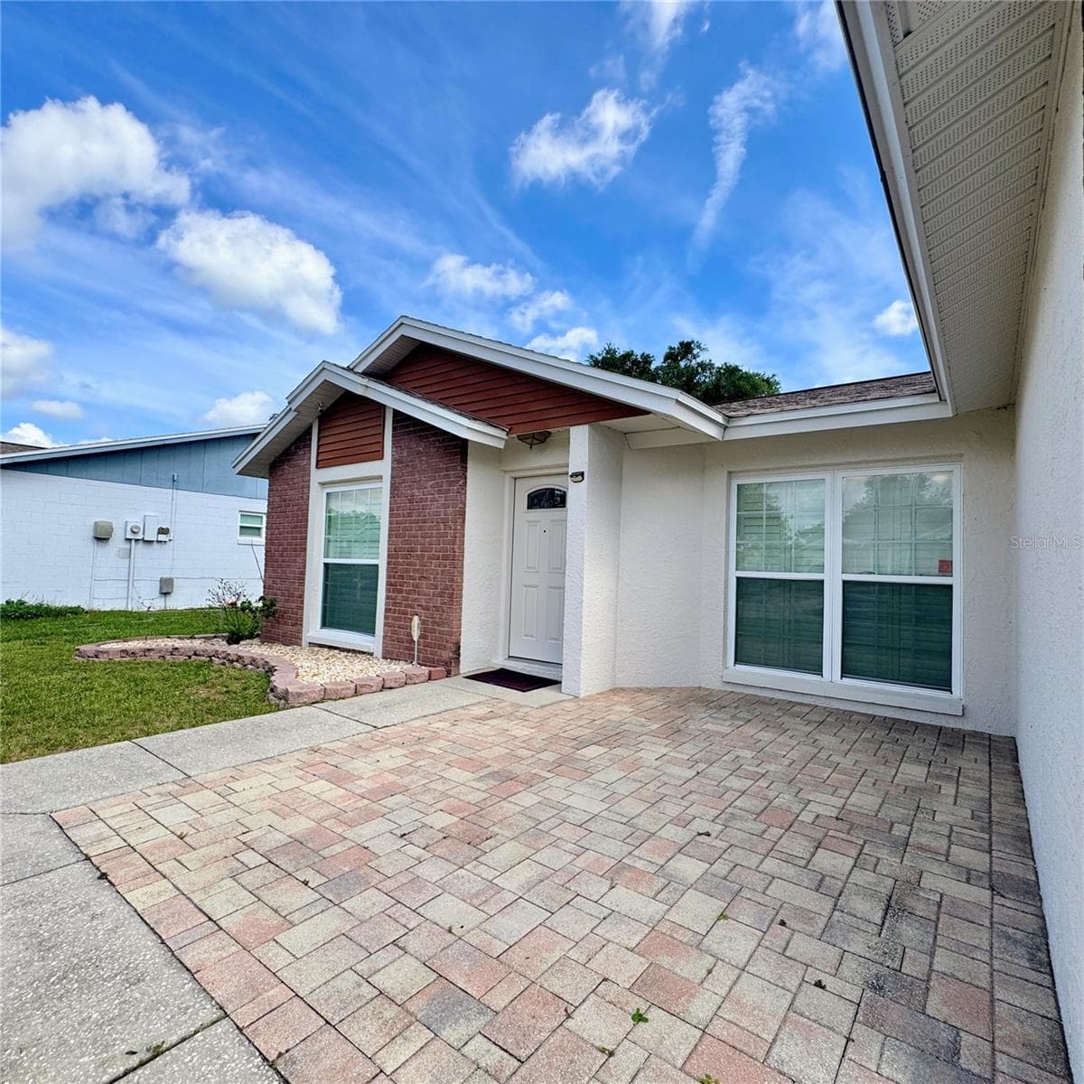 726 STILLVIEW CIRCLE — photo 5 of 44