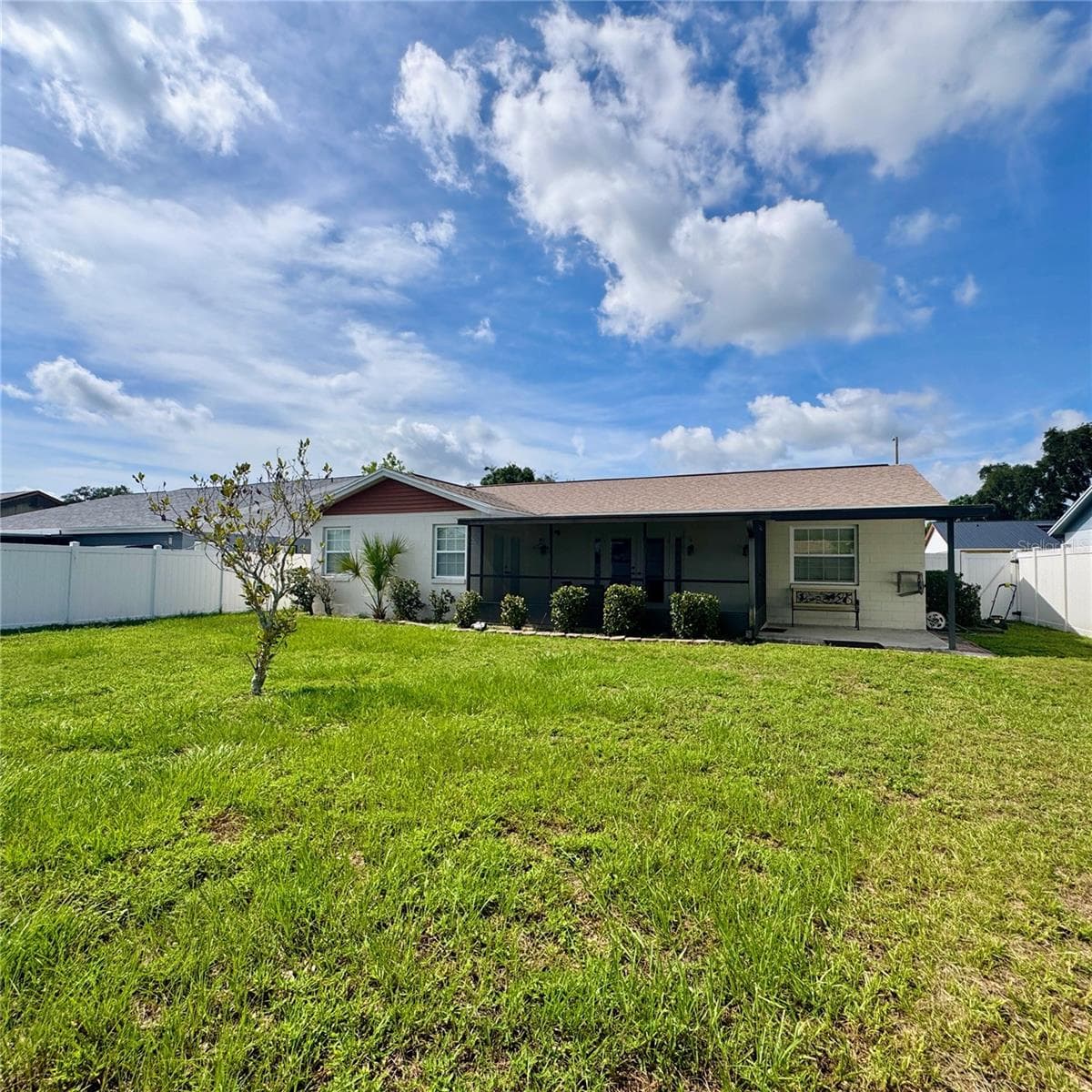 726 STILLVIEW CIRCLE — photo 40 of 44