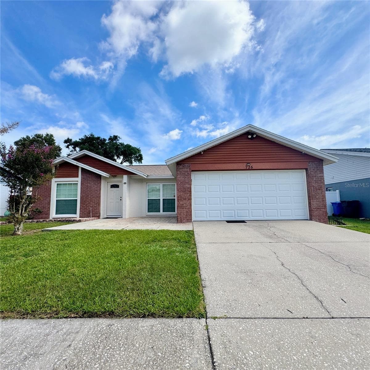 726 STILLVIEW CIRCLE — photo 1 of 44