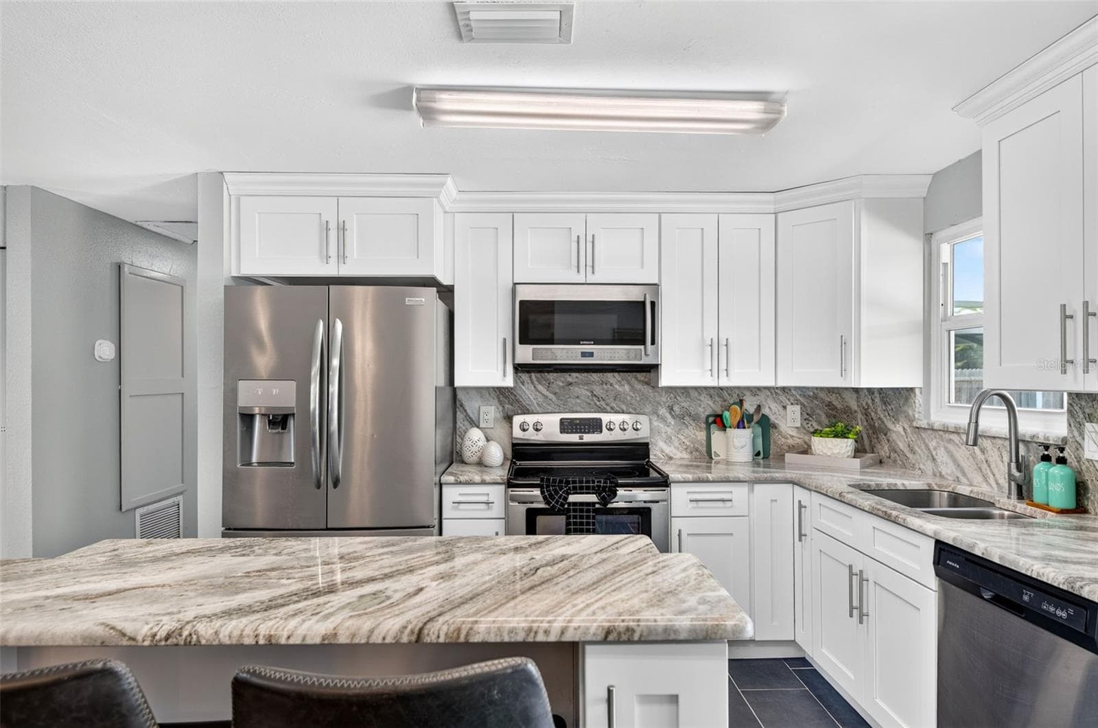 619 TIMBER BAY CIRCLE — photo 15 of 70