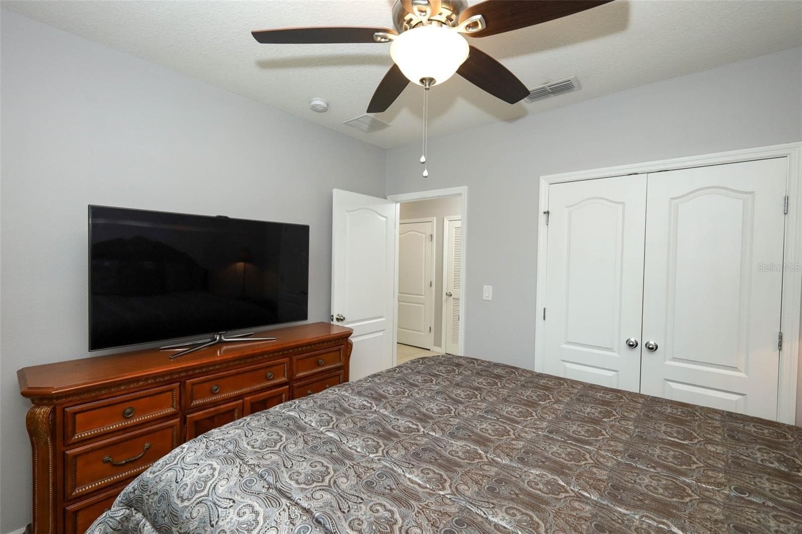 3802 BISHOP LANDING WAY — photo 11 of 77