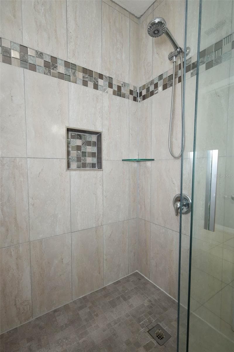 3802 BISHOP LANDING WAY — photo 14 of 77