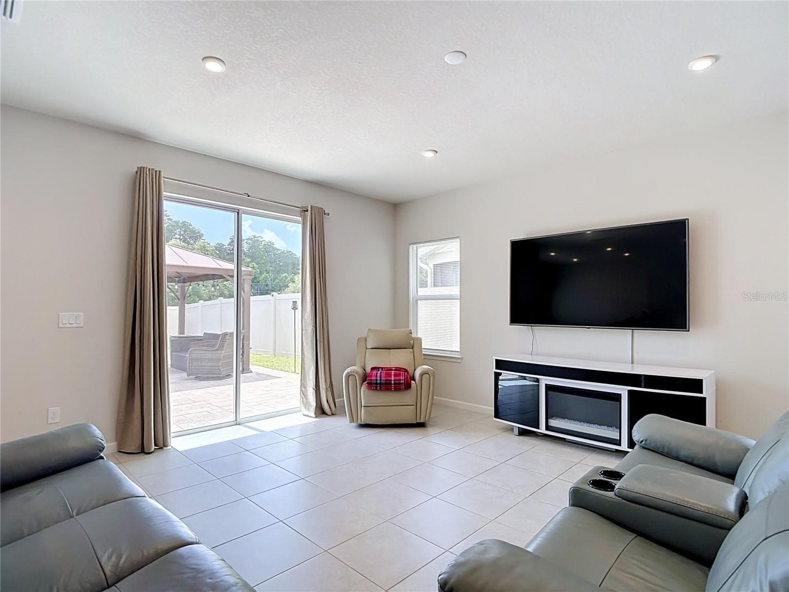 10699 OLD SYCAMORE LOOP — photo 14 of 71