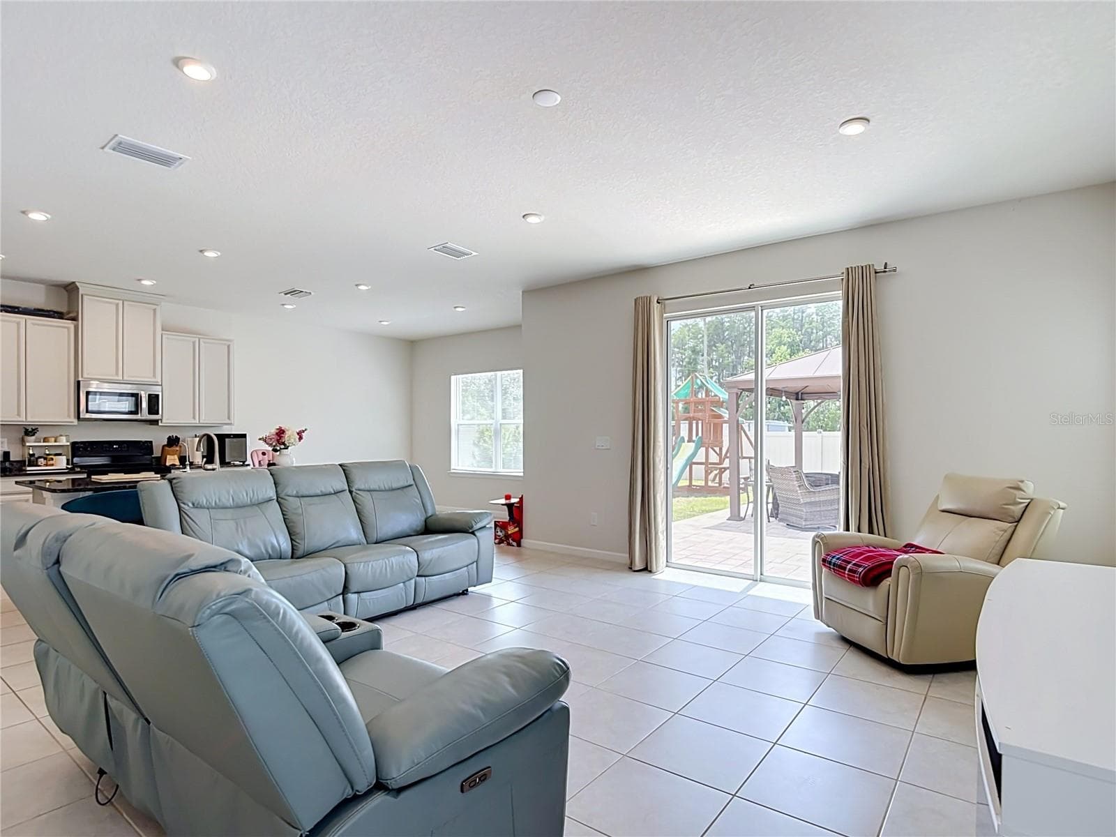 10699 OLD SYCAMORE LOOP — photo 11 of 71