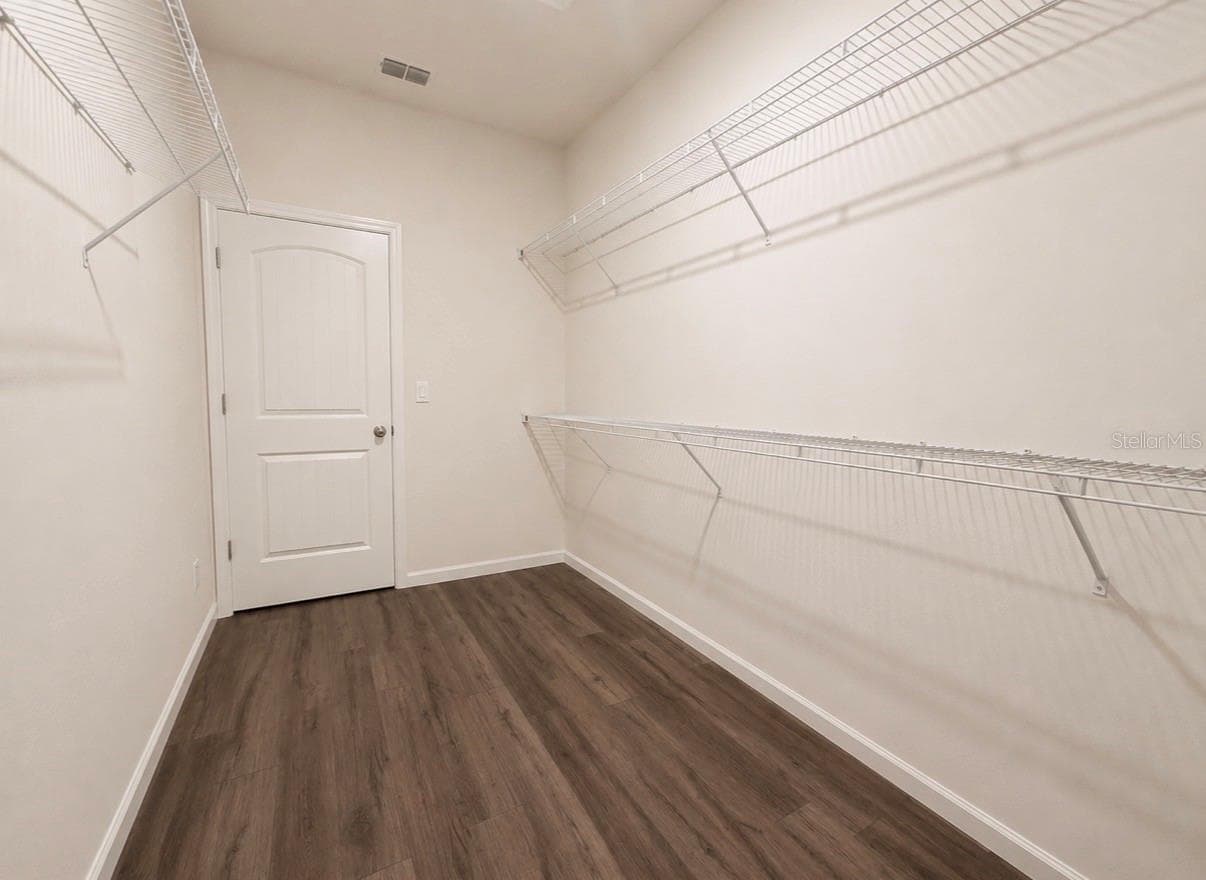431 HALTER DRIVE — photo 21 of 40