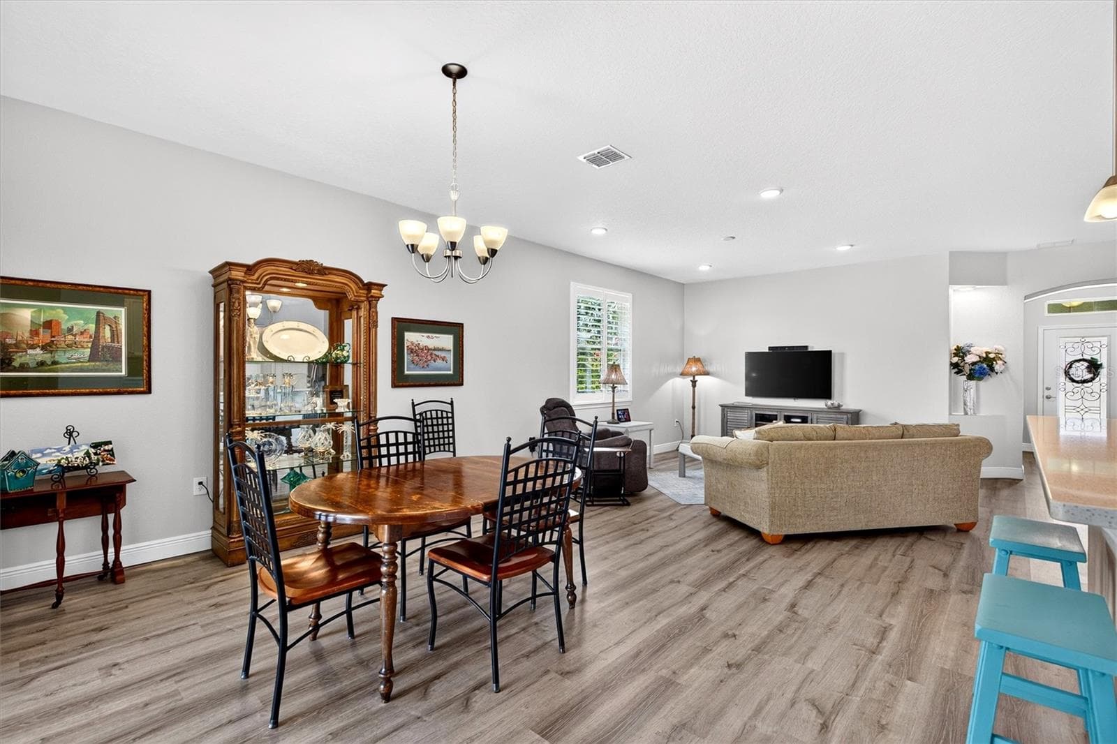 55 HUNTINGTON PLACE — photo 6 of 40