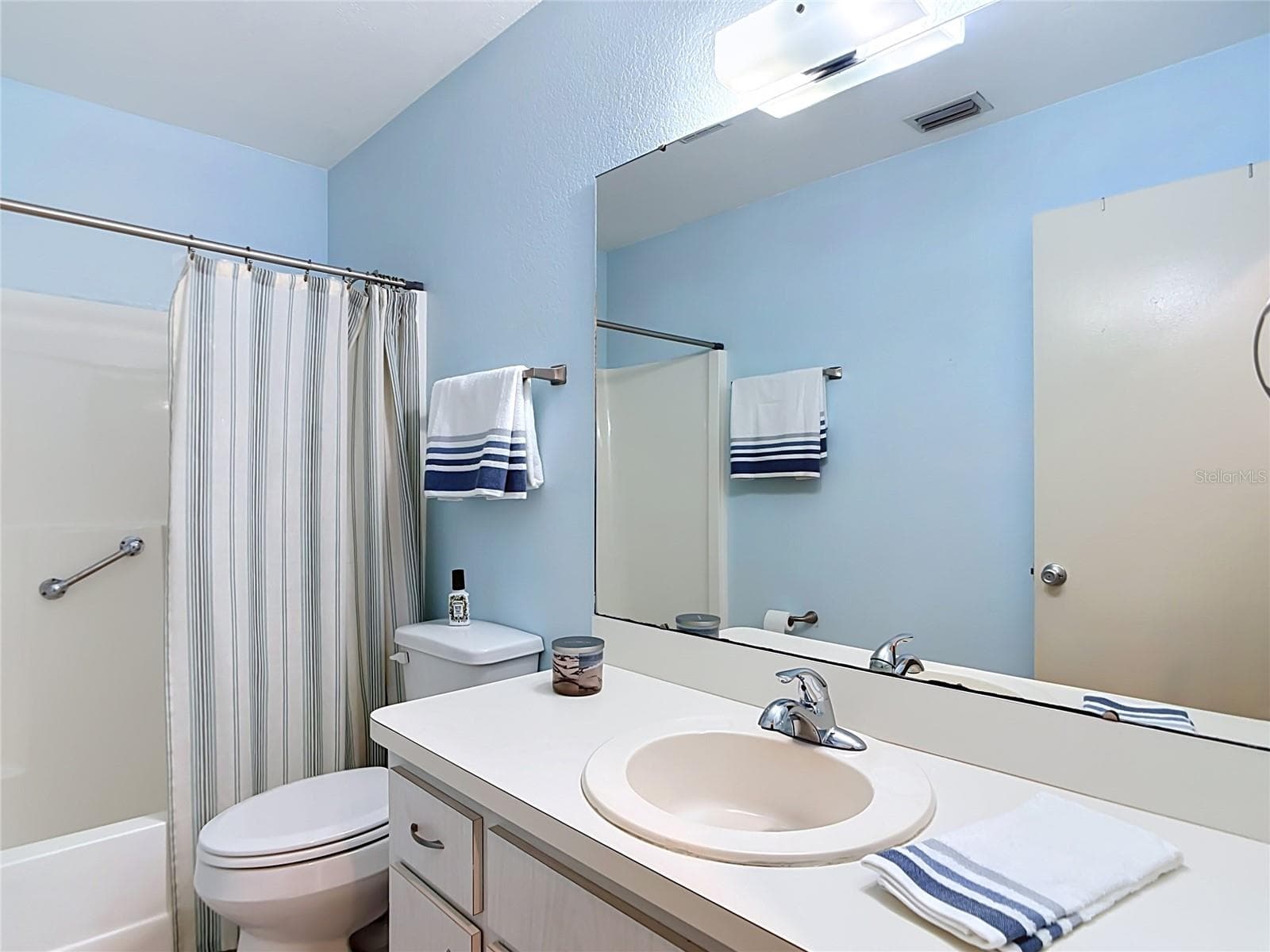 23269 BILLINGS AVENUE — photo 31 of 58
