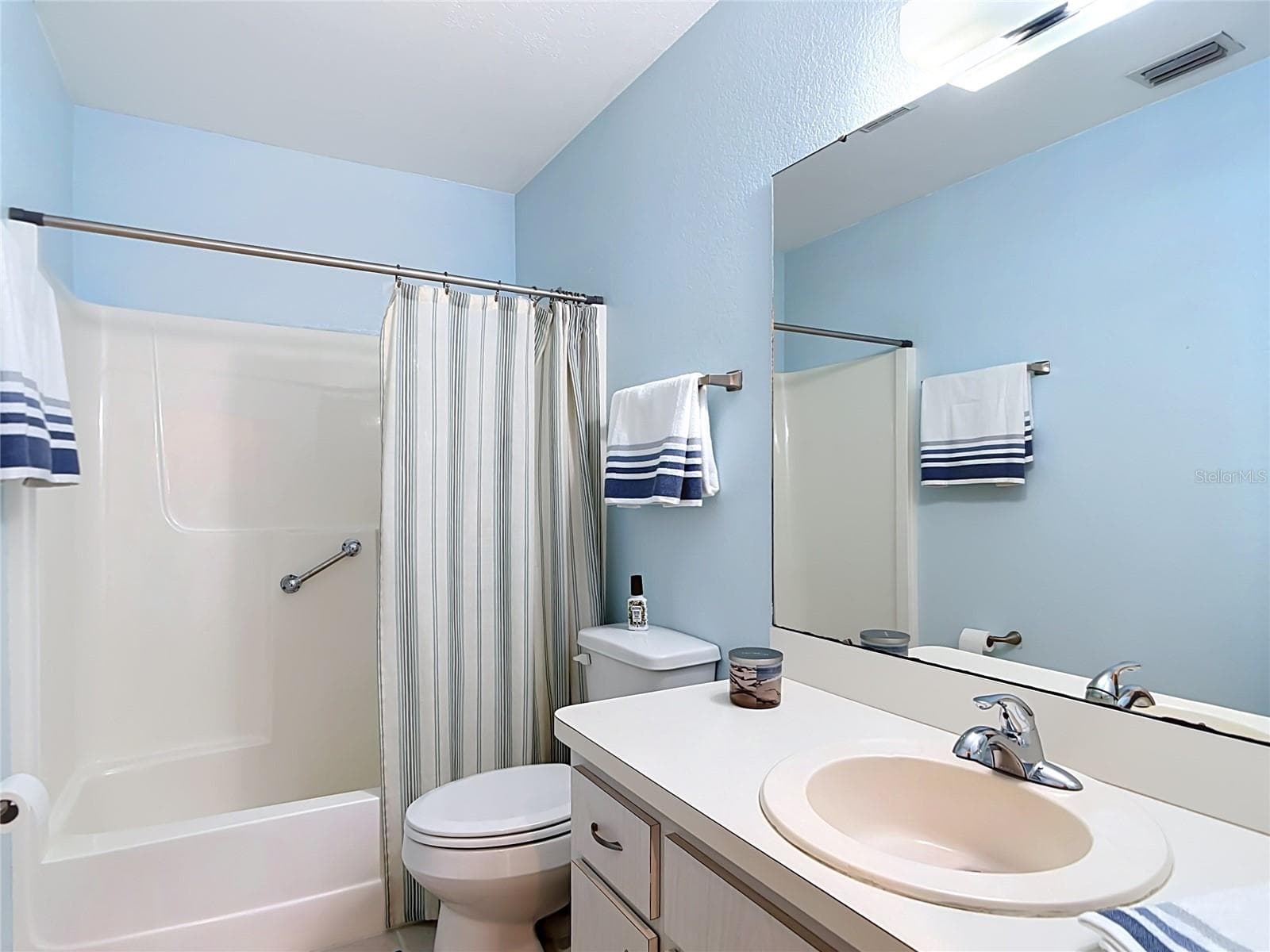 23269 BILLINGS AVENUE — photo 32 of 58