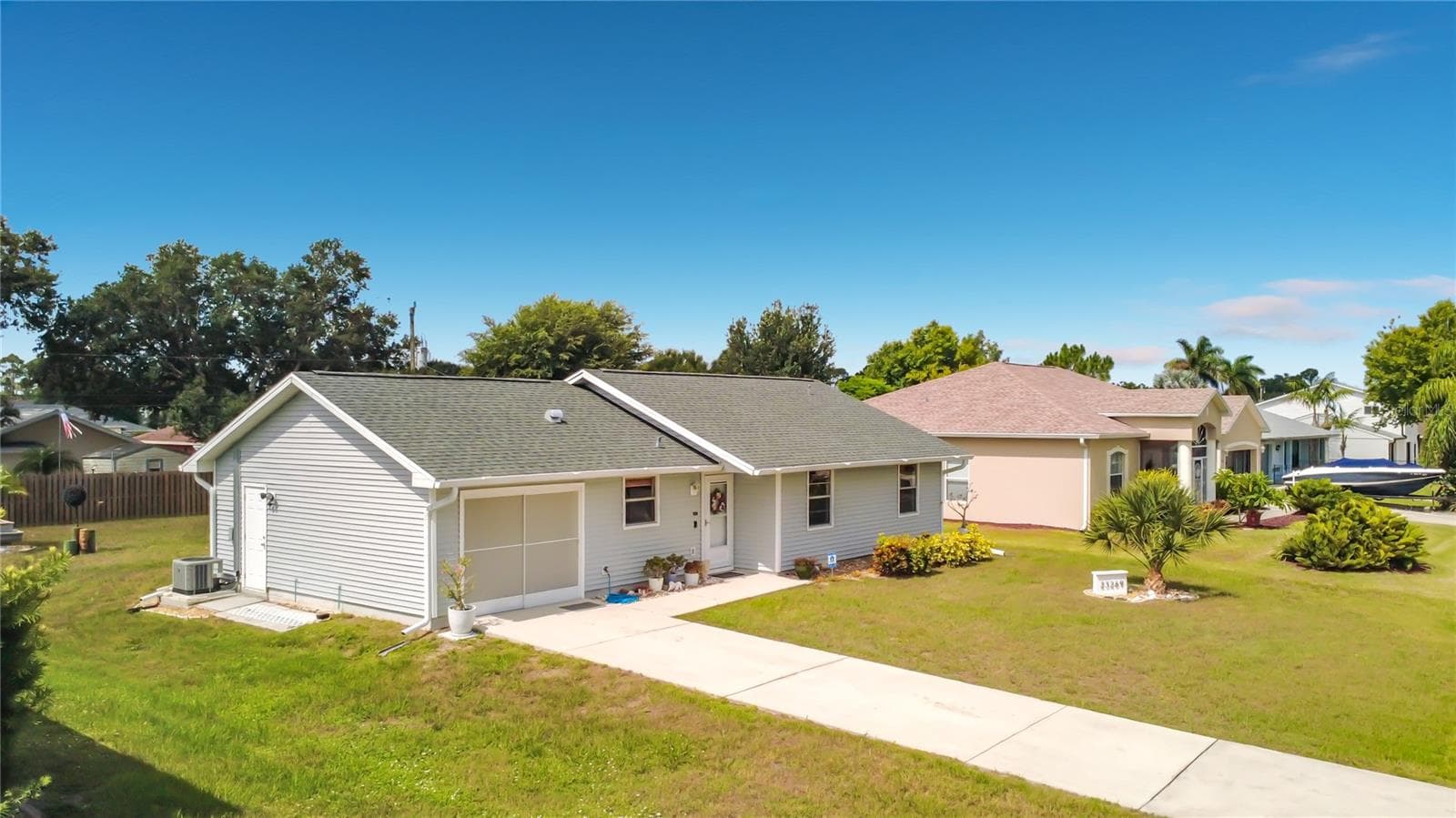 23269 BILLINGS AVENUE — photo 8 of 58