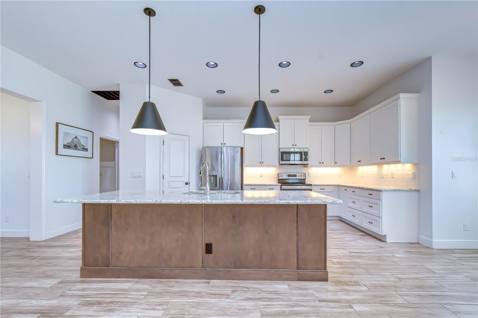 4008 MCINTOSH ESTATES LANE — photo 8 of 34