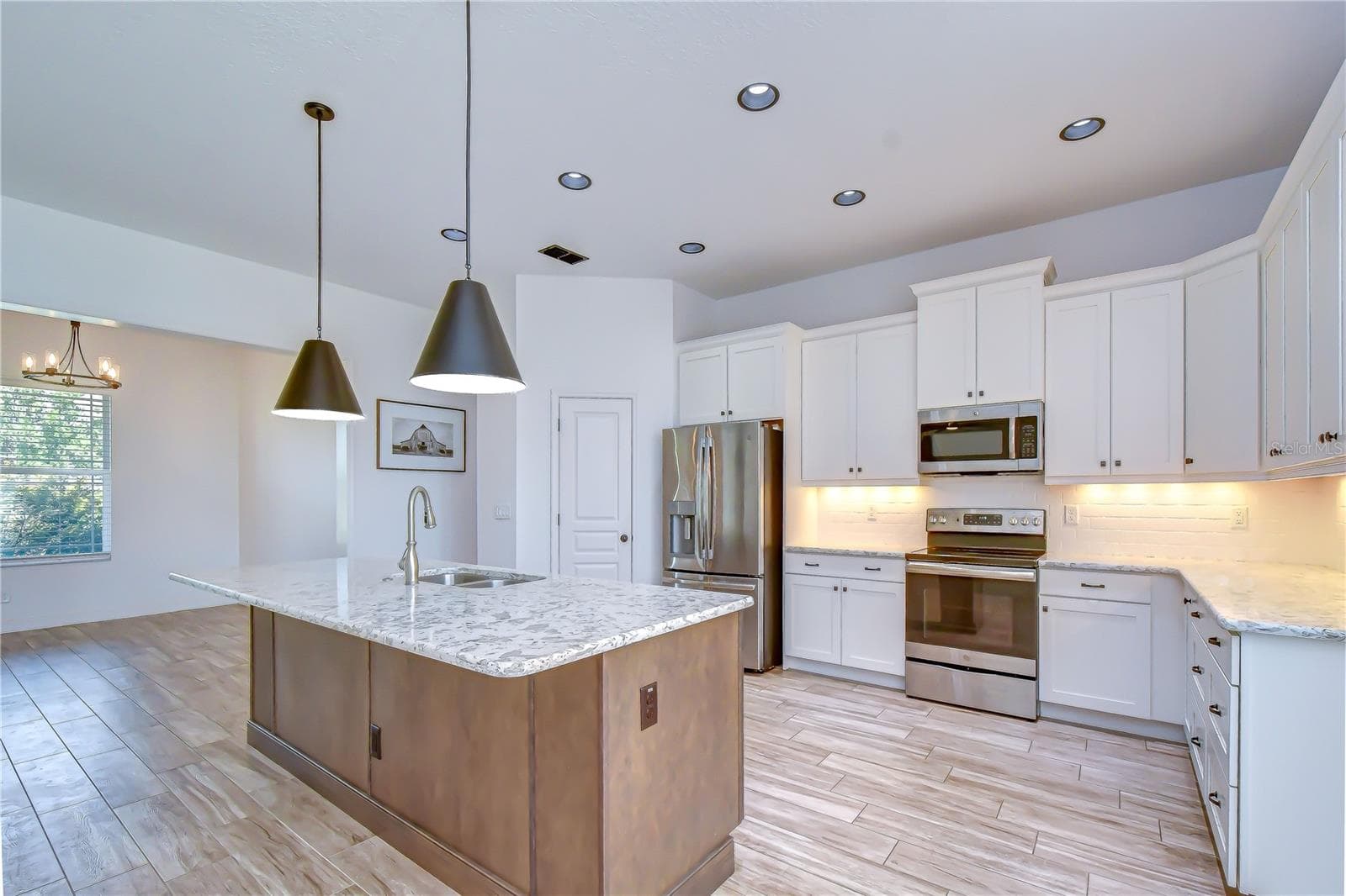 4008 MCINTOSH ESTATES LANE — photo 9 of 34