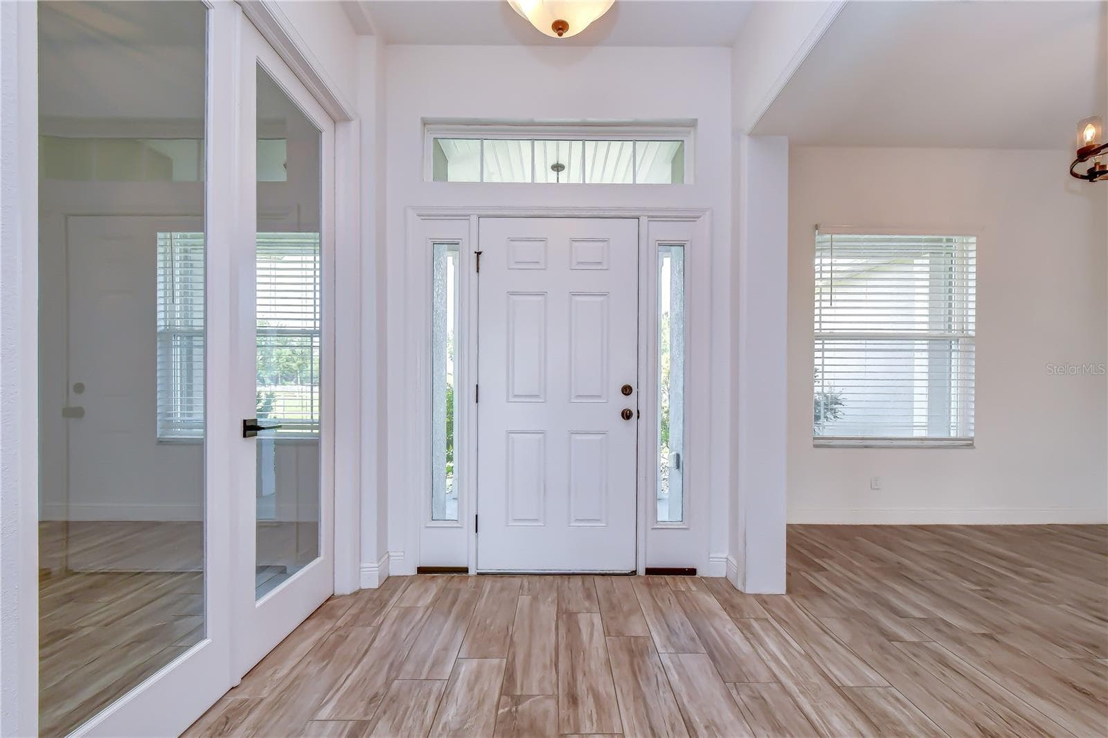 4008 MCINTOSH ESTATES LANE — photo 3 of 34
