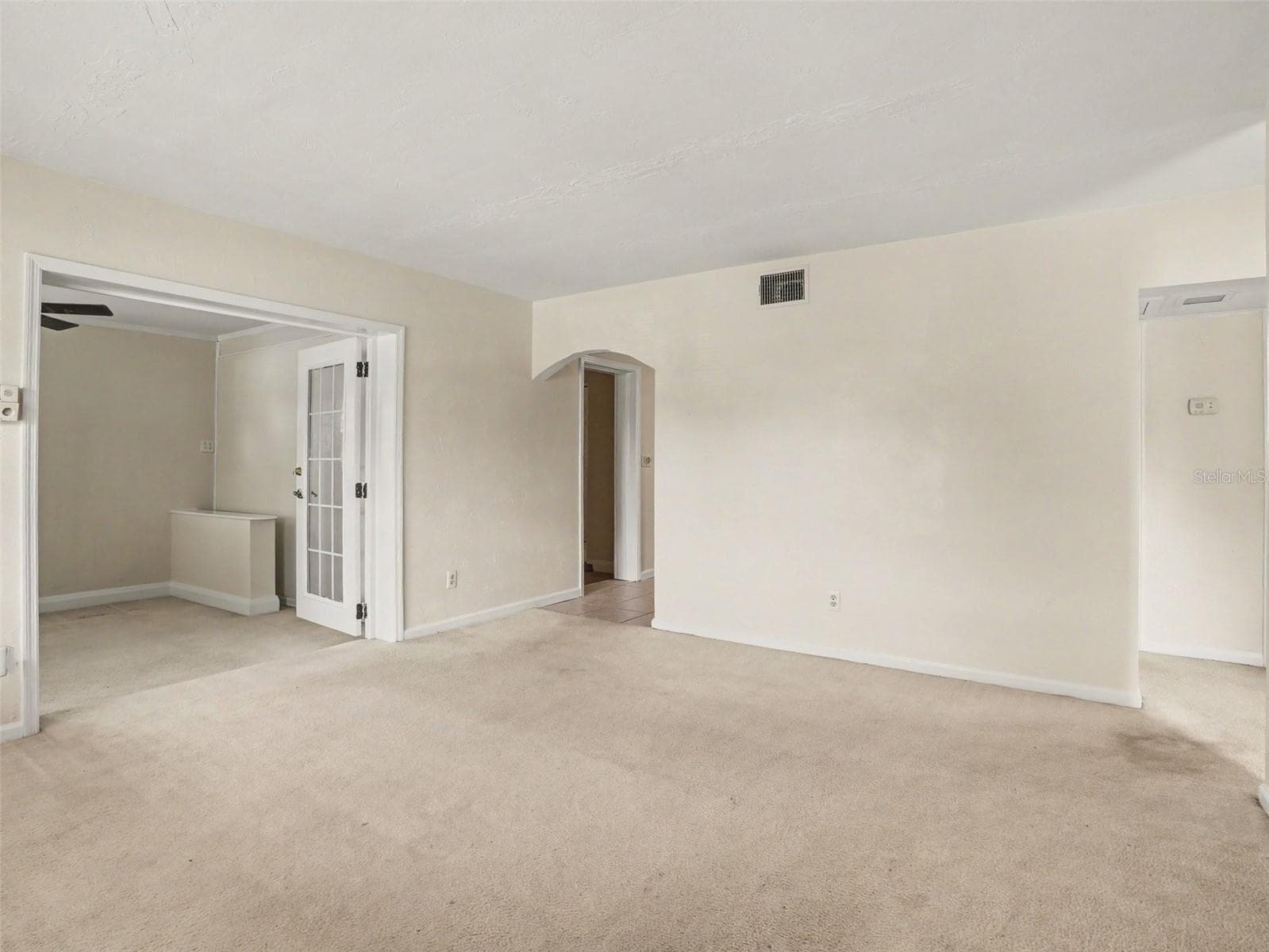 423 NANSEMOND AVENUE — photo 7 of 26