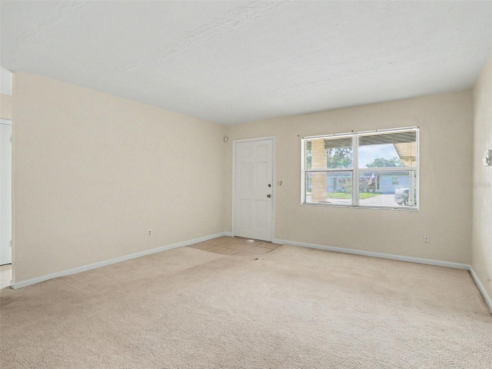 423 NANSEMOND AVENUE — photo 5 of 26