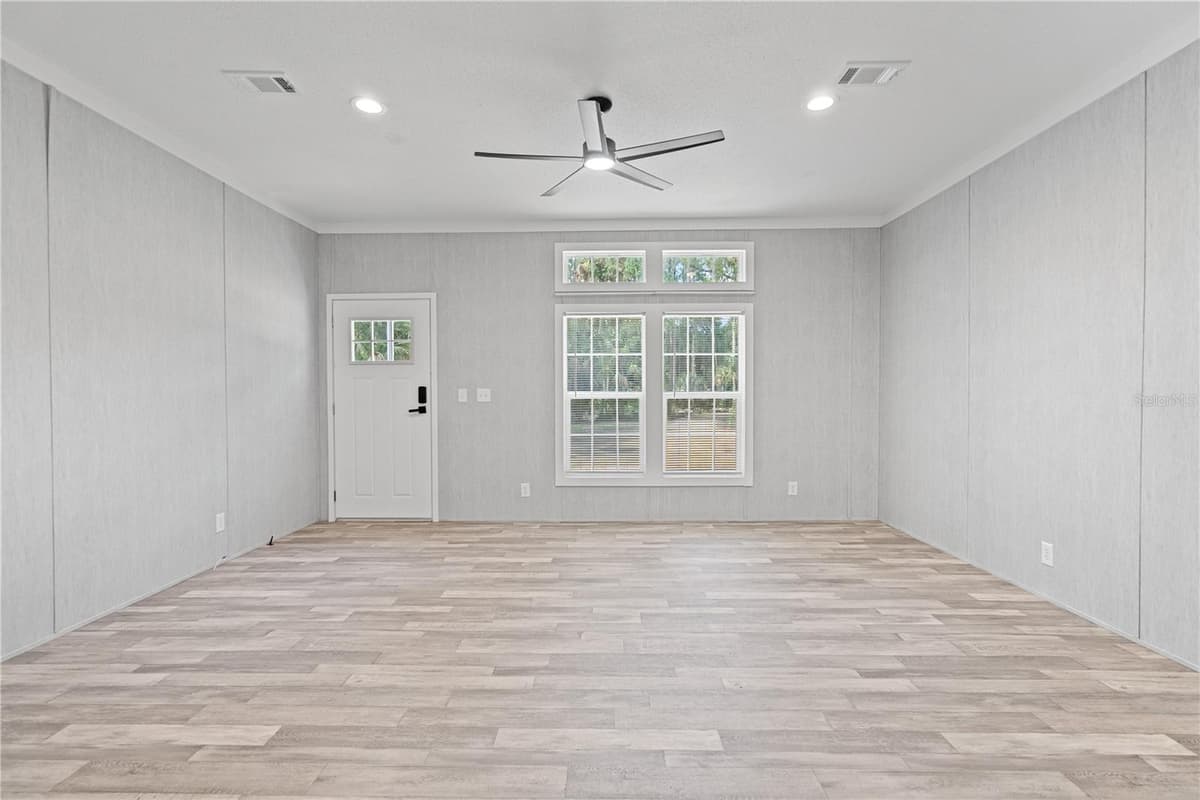 375 SAPP STREET — photo 4 of 36