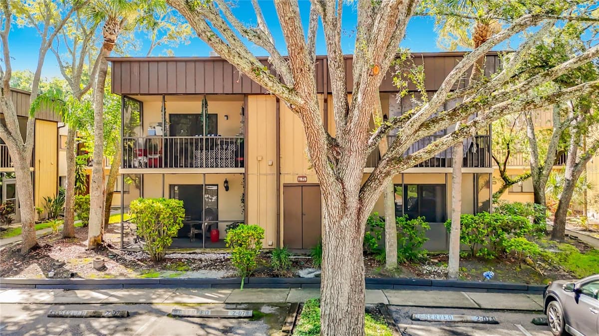 11805 RAINTREE LAKE LN — photo 1 of 35