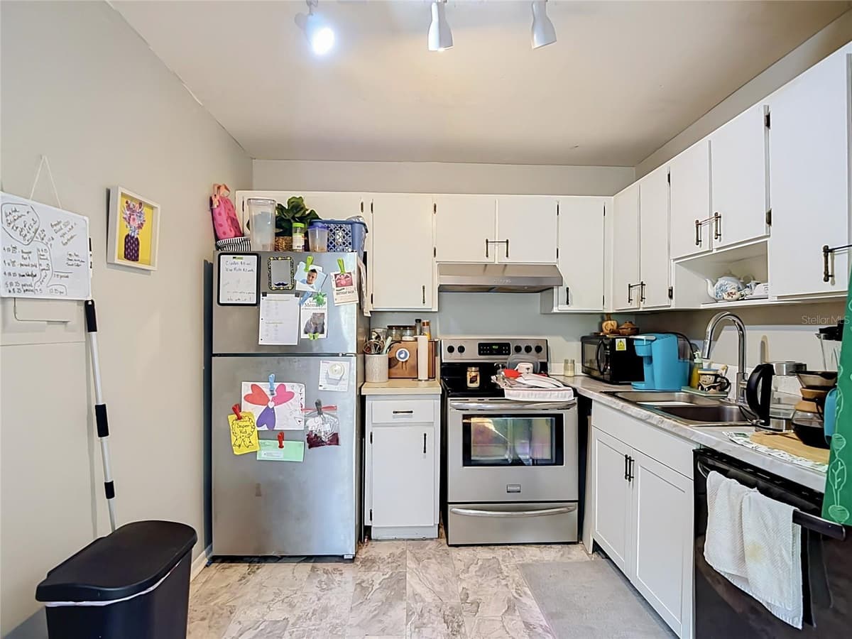 11805 RAINTREE LAKE LN — photo 16 of 32