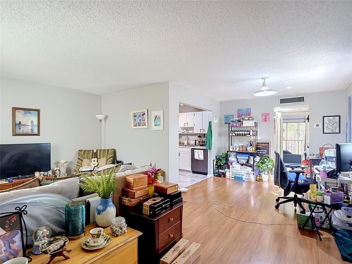 11805 RAINTREE LAKE LN — photo 5 of 32