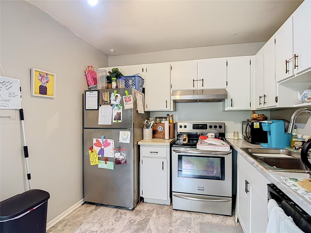 11805 RAINTREE LAKE LN — photo 15 of 32