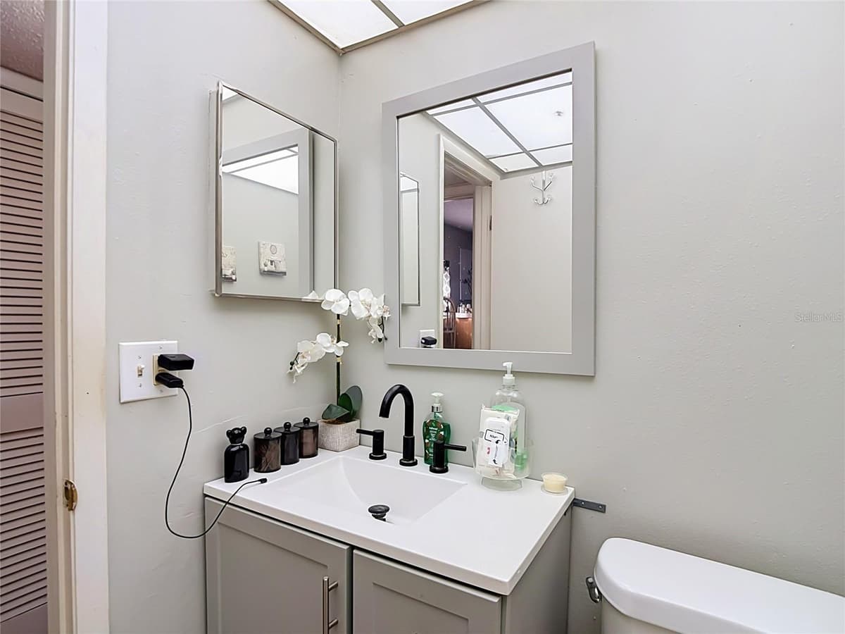 11805 RAINTREE LAKE LN — photo 20 of 32