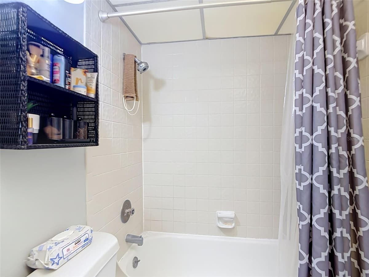11805 RAINTREE LAKE LN — photo 26 of 32