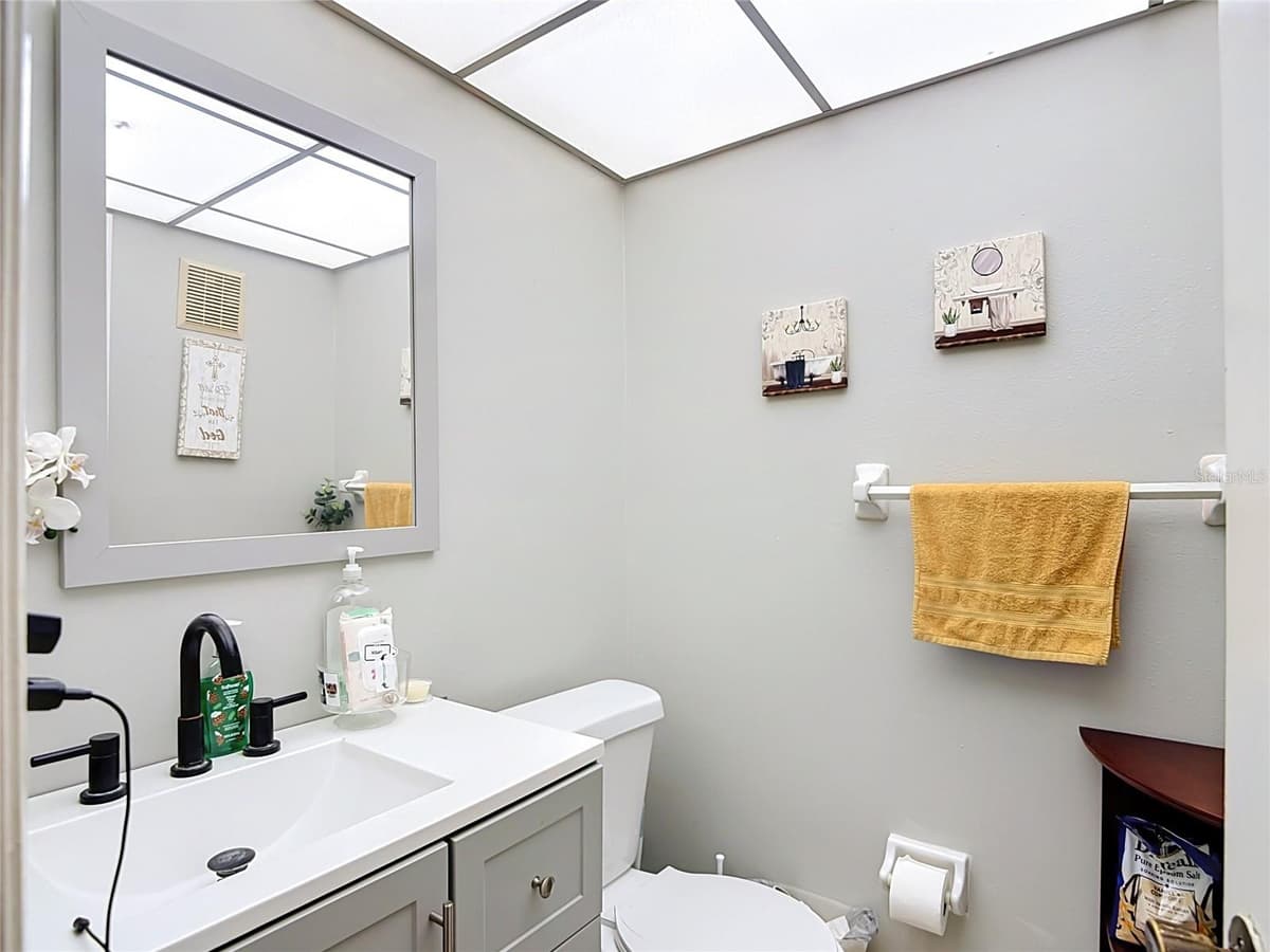11805 RAINTREE LAKE LN — photo 19 of 32