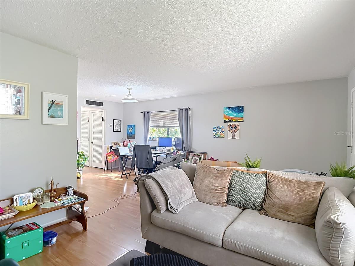 11805 RAINTREE LAKE LN — photo 7 of 32